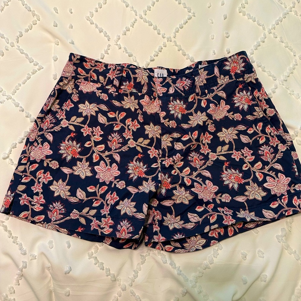 Gap Floral City Shorts Size 6